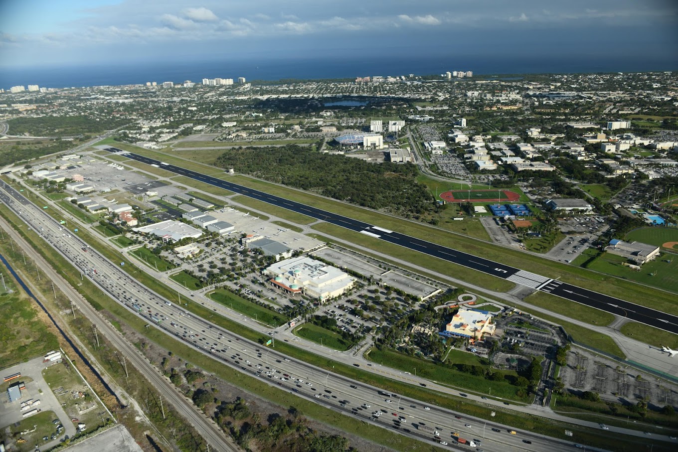 Baco Raton airport