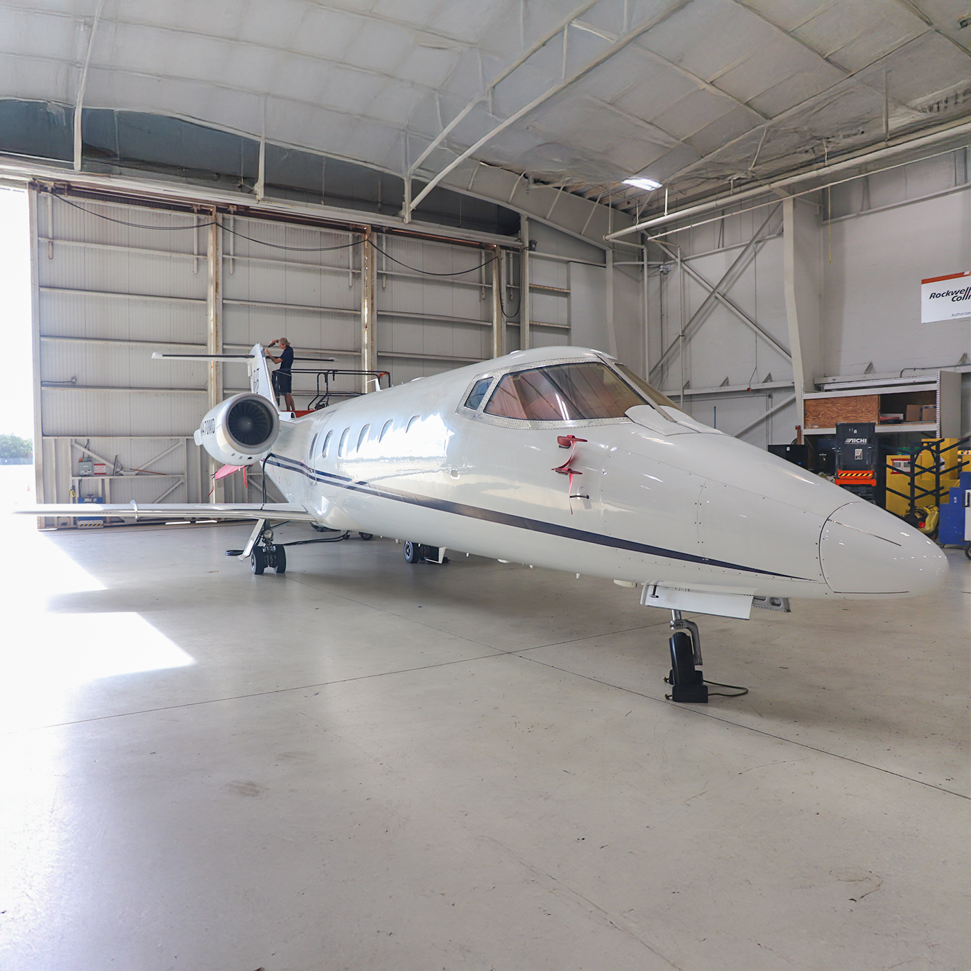 Learjet 1